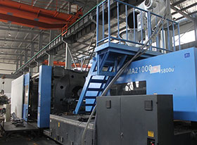 Mașină de turnat prin injecție